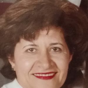 Meet your Posher, Dina